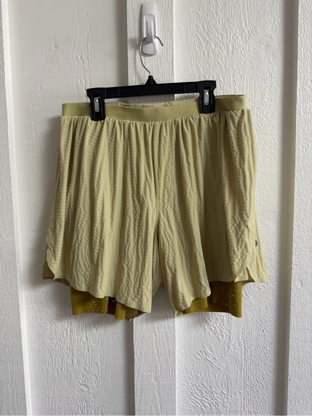 Lululemon Surge Lined Short 6